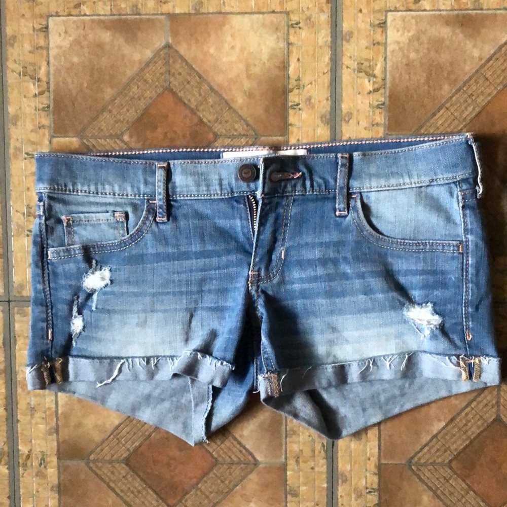 Hollister shorties